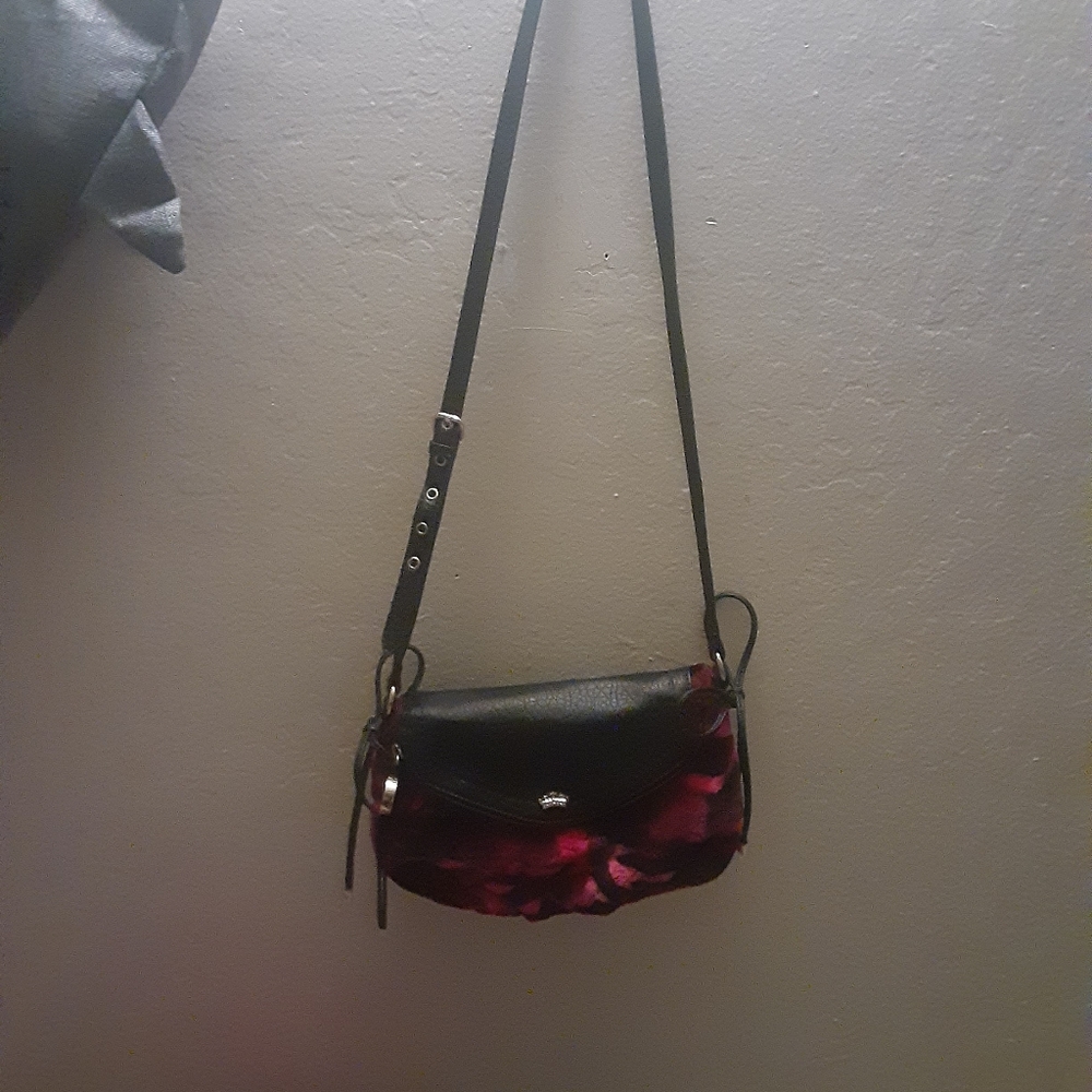 Gently used purse - Picture 8 of 12